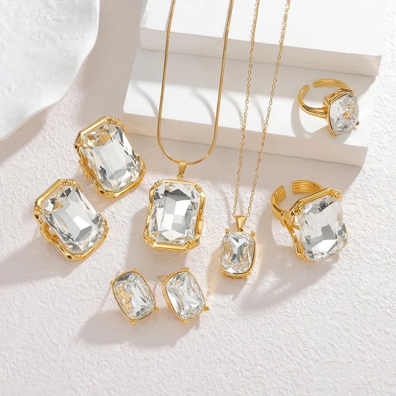 1007 Sparkling Crystal Necklace, Earrings & Ring Set