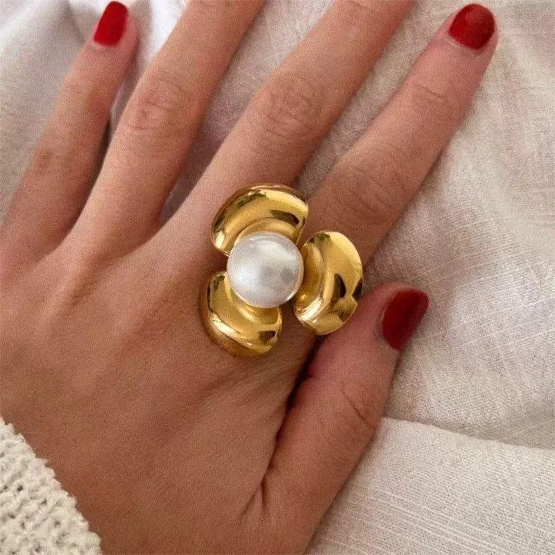 1007 Gold Dragonfly Ring