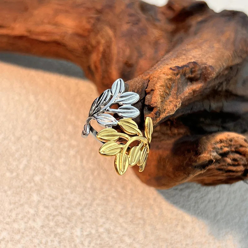 1007 Enamel Leaf Open Ring – R173