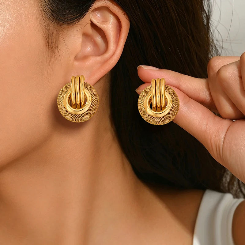 1007 Small Gold Round Stud Earrings