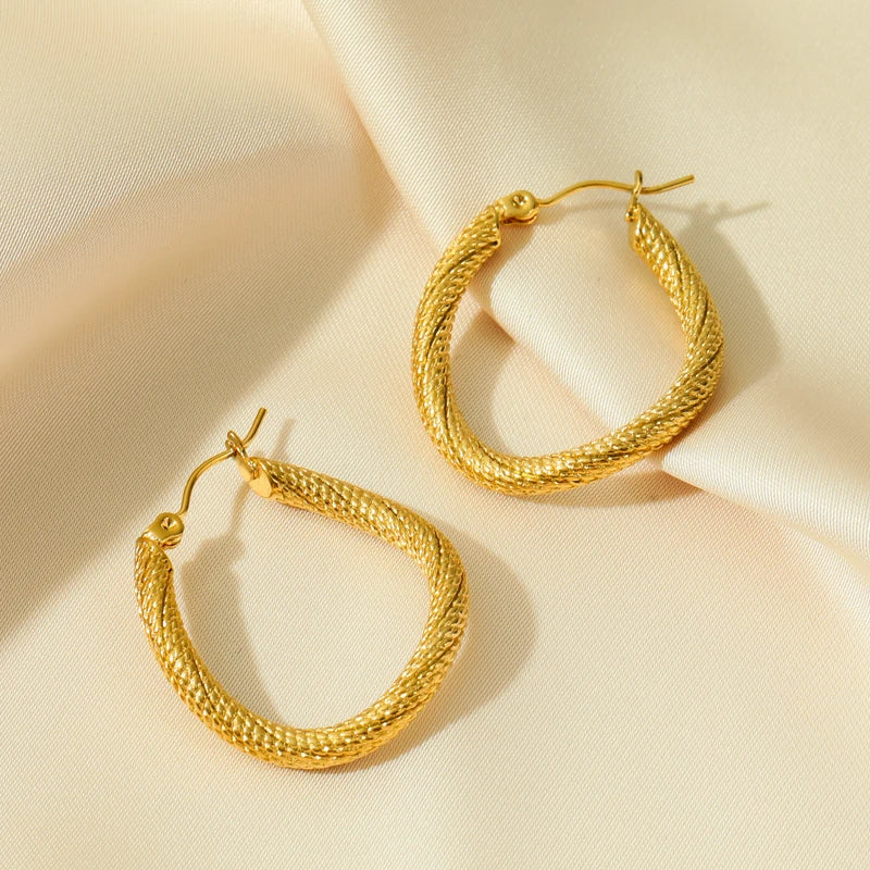1007 Stainless Steel Gold Geometric Twist Earrings