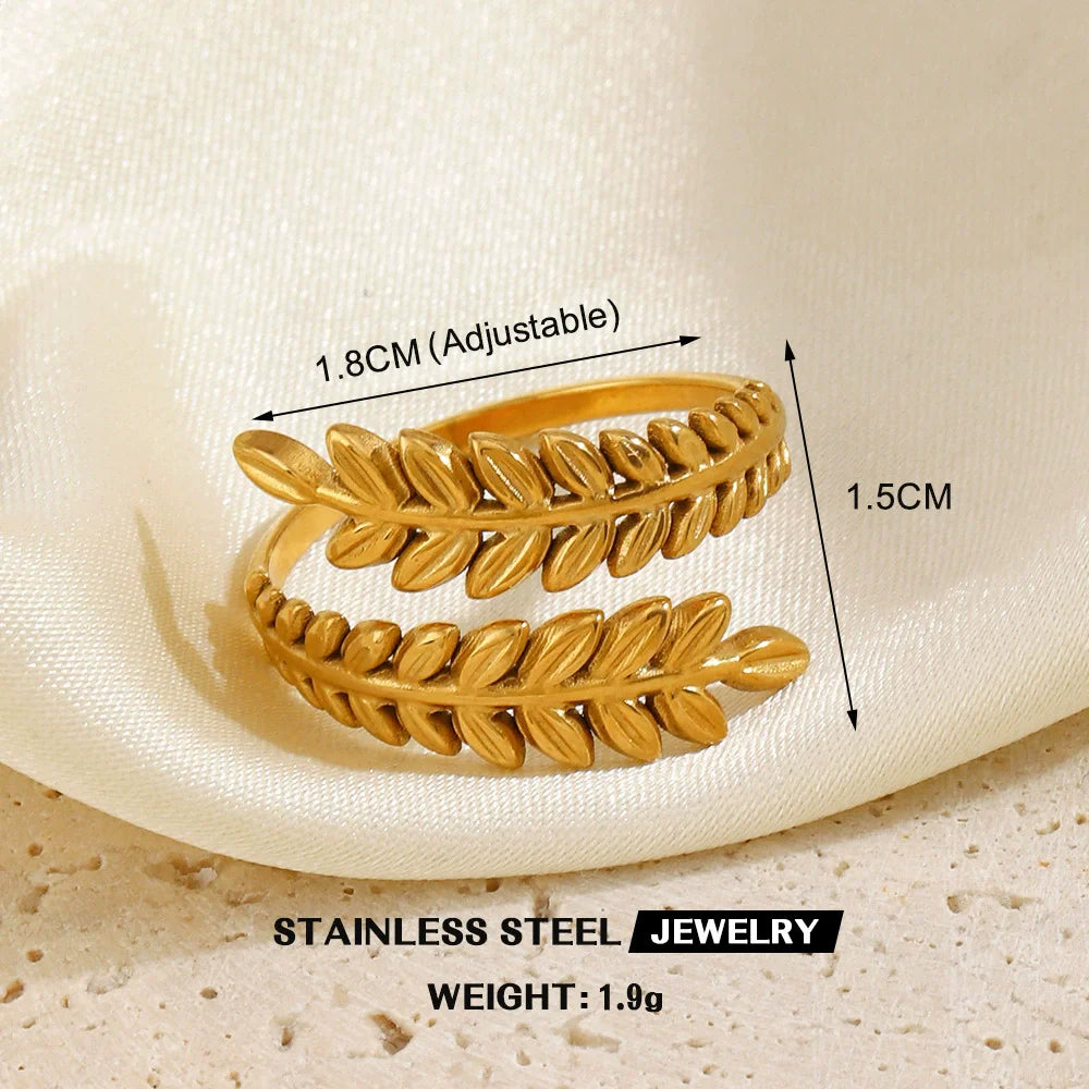 1007 Gold Leaf Heart Ring