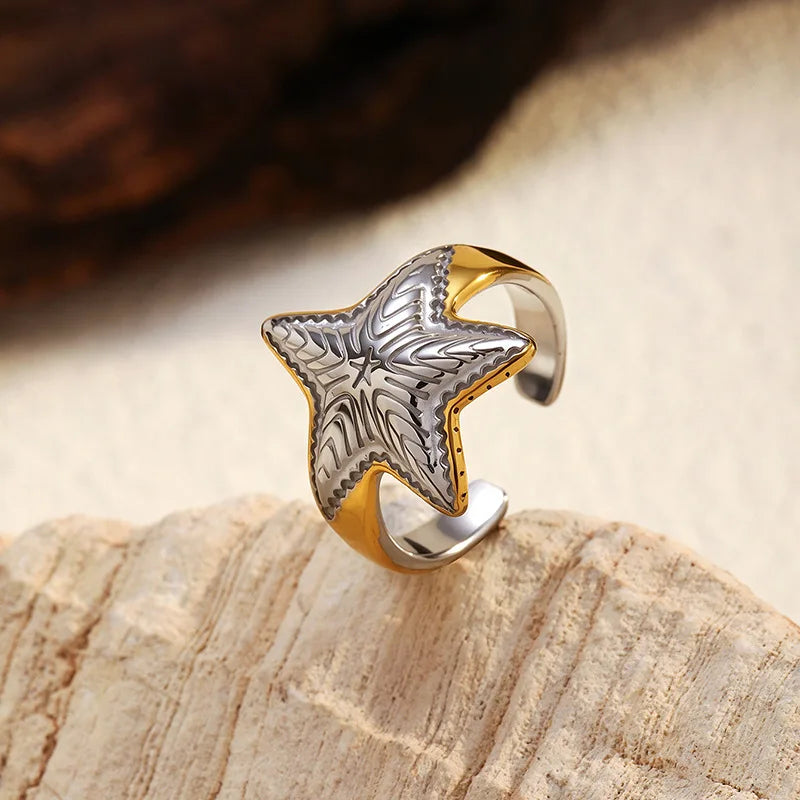1007 Enamel Seahorse Adjustable Ring – R164