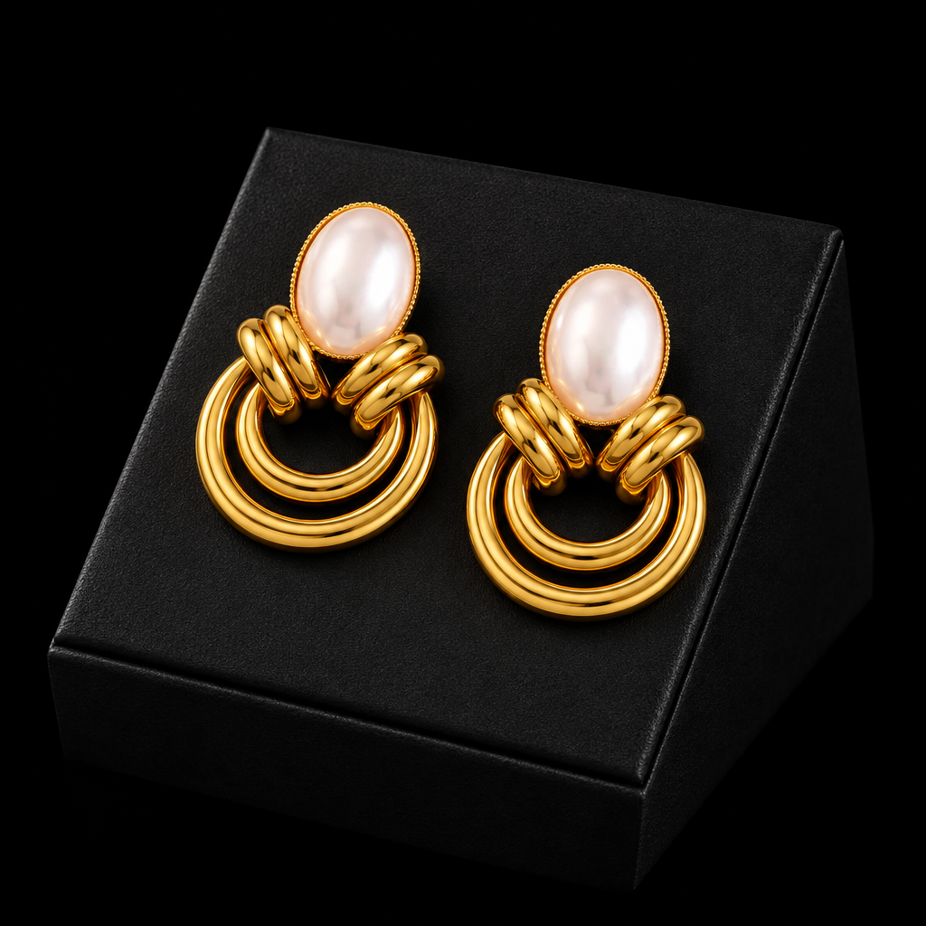 1007 C-Shaped Zircon Stud Earrings