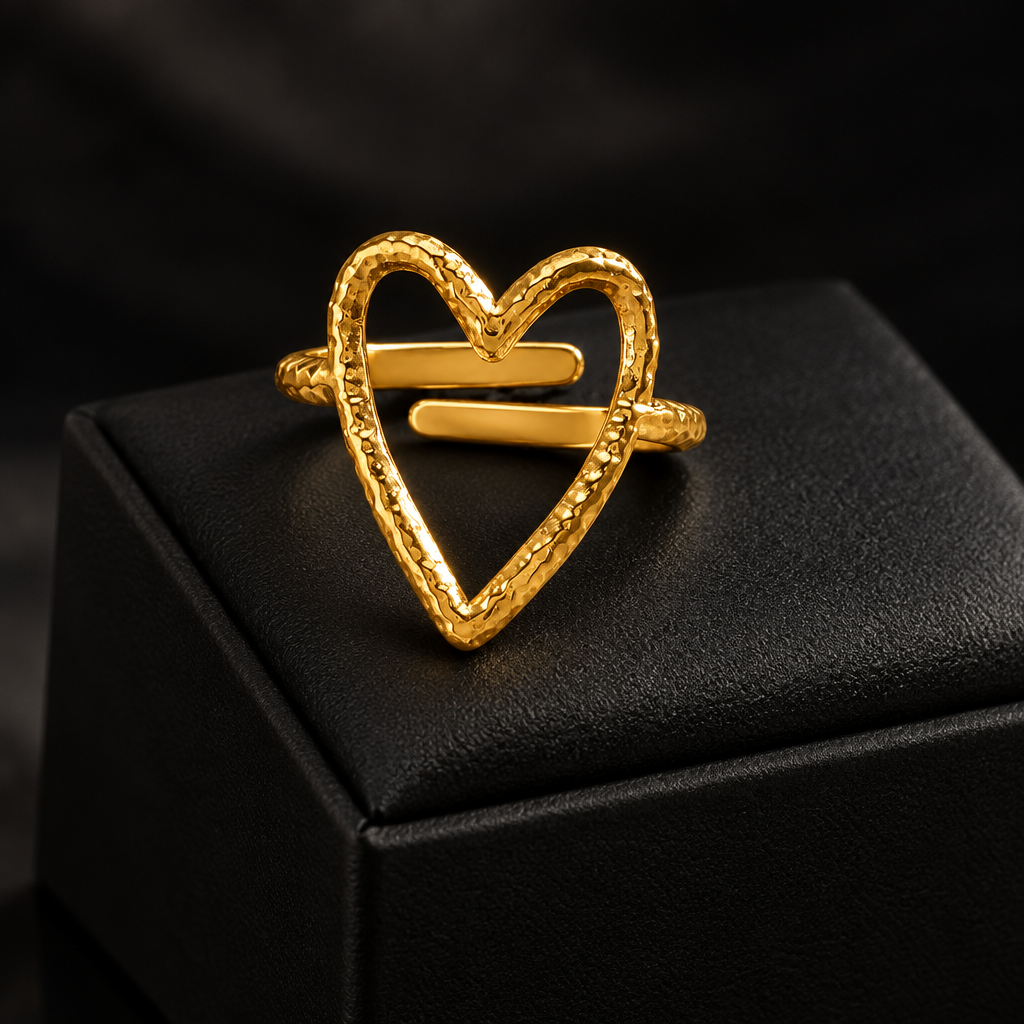 1007 Gold Leaf Heart Ring