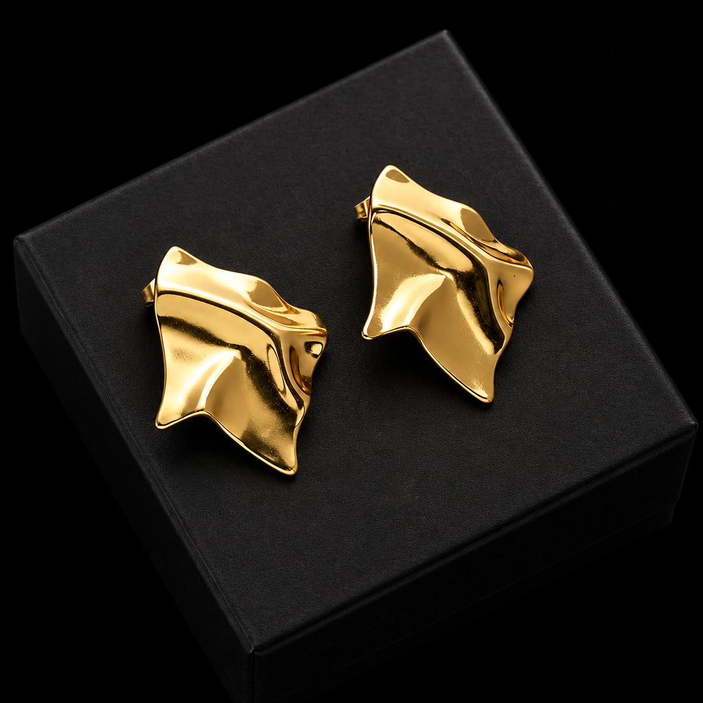 1007 Small Gold Round Stud Earrings
