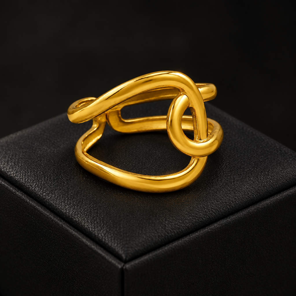 1007 Gold Leaf Heart Ring
